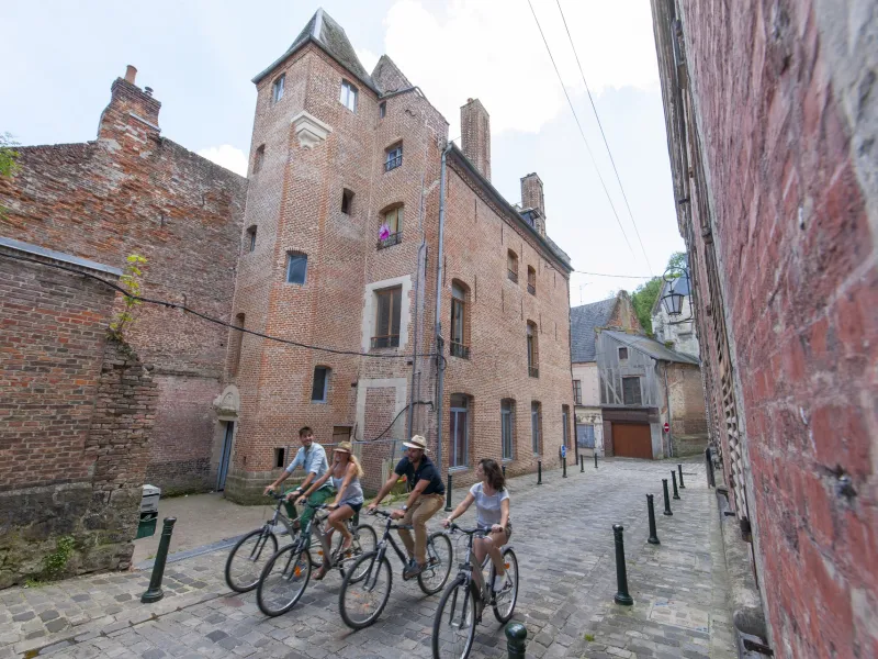 La rue de la Poterne à Guise