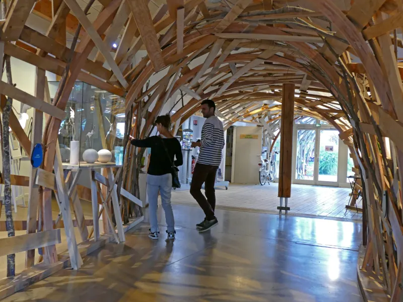 La boutique de la Maison de la forêt à Montlieu-la-Garde