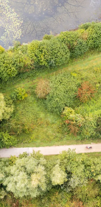 Sur_l_ancienne_voie_ferrée_a_Lesquielles_Saint_Germain©Emmanuel_Berthier-La_Scandiberique (2).jpg