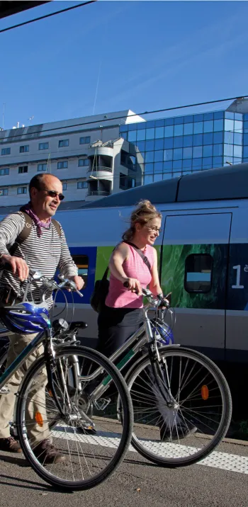 Gare de Tours - Train et vélo