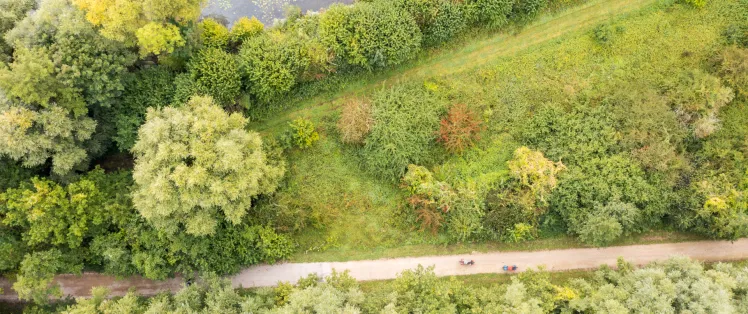 Sur_l_ancienne_voie_ferrée_a_Lesquielles_Saint_Germain©Emmanuel_Berthier-La_Scandiberique (2).jpg