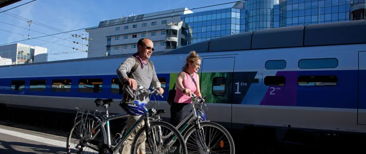 Gare de Tours - Train et vélo