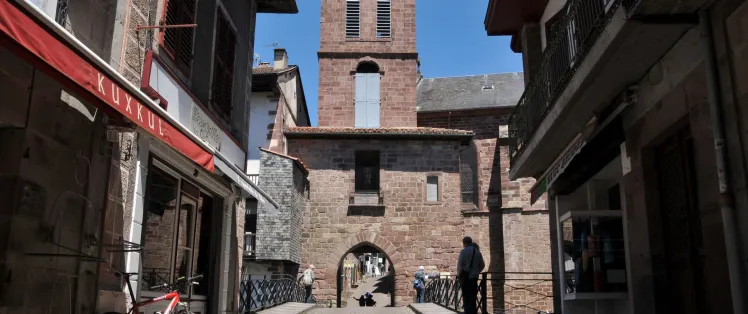 Porte Saint-Jacques à Saint-Jean-Pied-de-Port