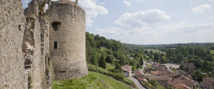 Vue du château de Saint-Germain de Confolens