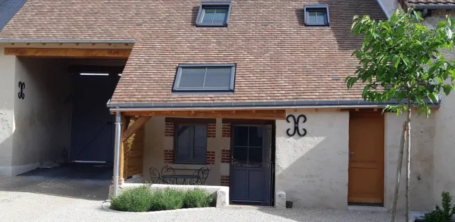 LA COUR CARRÉE - Gîte Le Raboliot