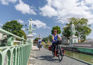 Pont-canal de Briare cyclistes Scandibérique
