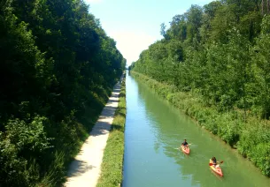 Le canal de l’Ourcq relie Mareuil-sur-Ourcq à Paris