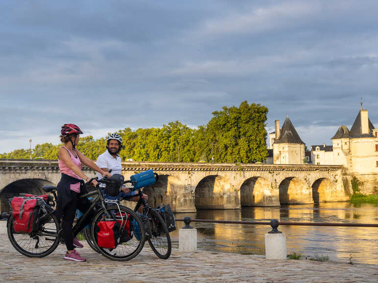 Cyclistes Scandibérique Vienne Châtellerault